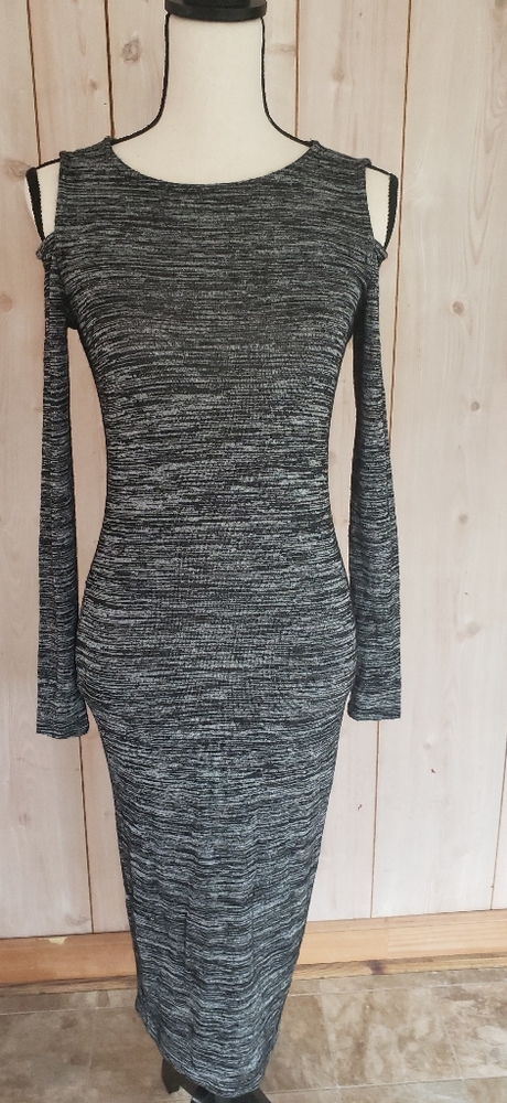 😍 Chelsea & Theodore bodycon dress